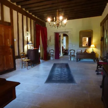 Demeure Authentique Du 15e Siecle Au Calme *