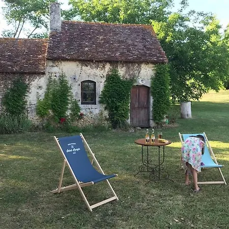 فيلة Demeure Authentique Du 15e Siecle Au Calme *