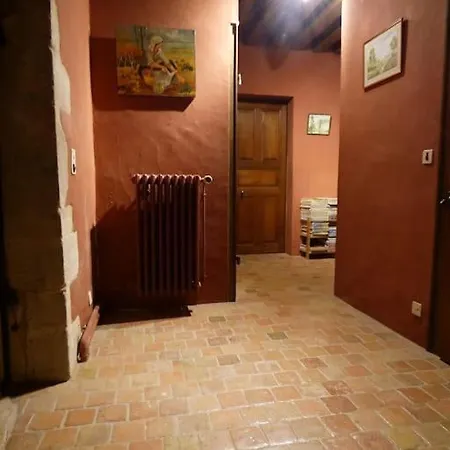 Demeure Authentique Du 15e Siecle Au Calme *