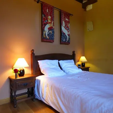 Demeure Authentique Du 15e Siecle Au Calme * Saint-Longis