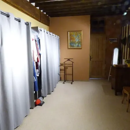 فيلة Demeure Authentique Du 15e Siecle Au Calme *