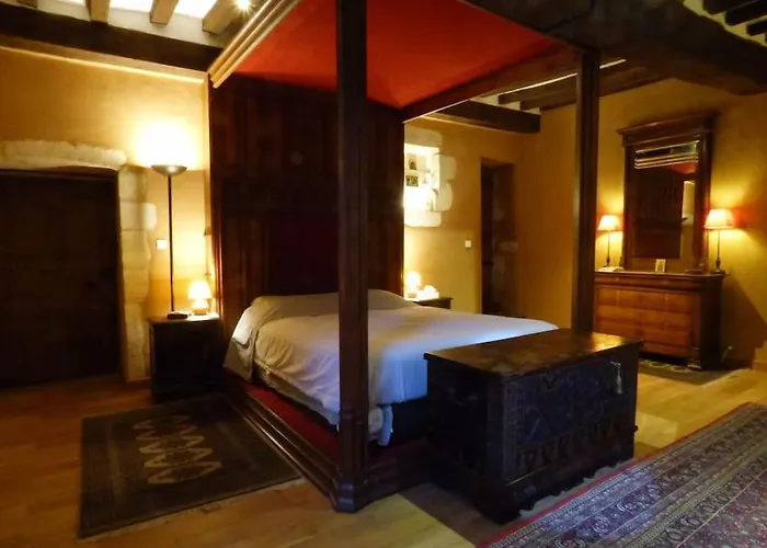 Demeure Authentique Du 15e Siecle Au Calme וילה