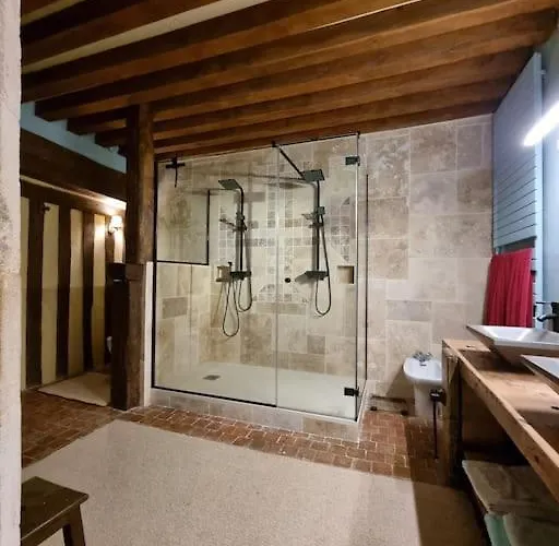 Demeure Authentique Du 15e Siecle Au Calme וילה